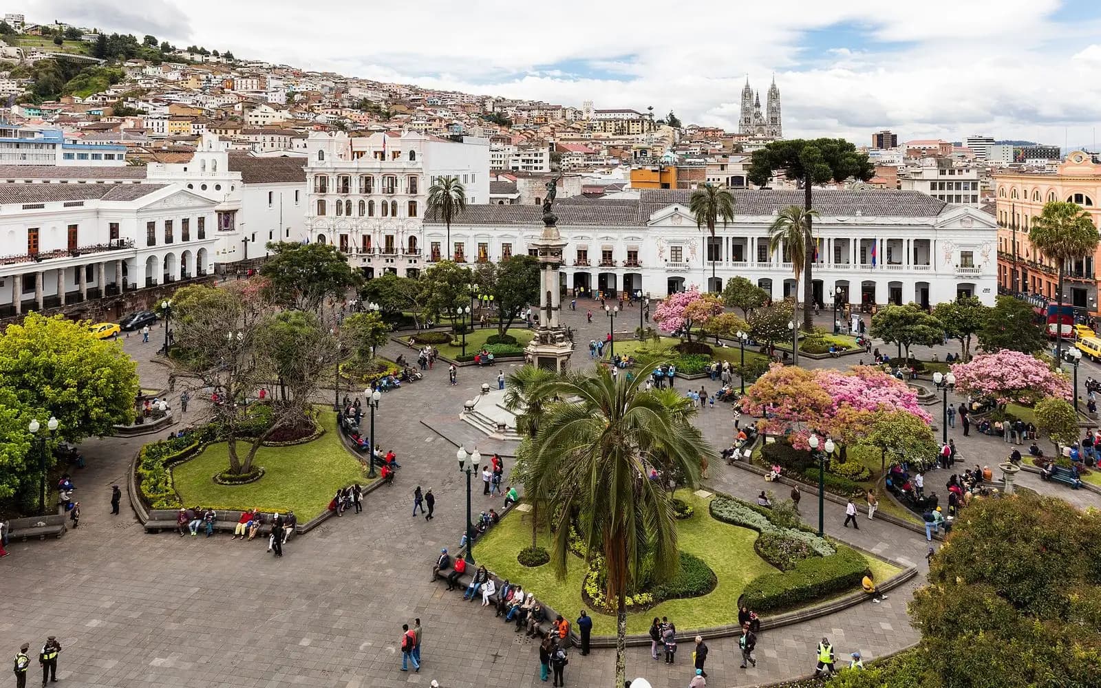 Plaza Grande with the Presidential Palace and the Basilica towers beyond, Quito, Ecuador