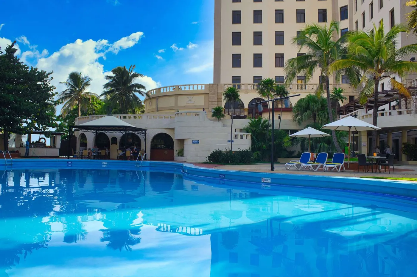 Hotel Nacional de Cuba, the outdoor pool