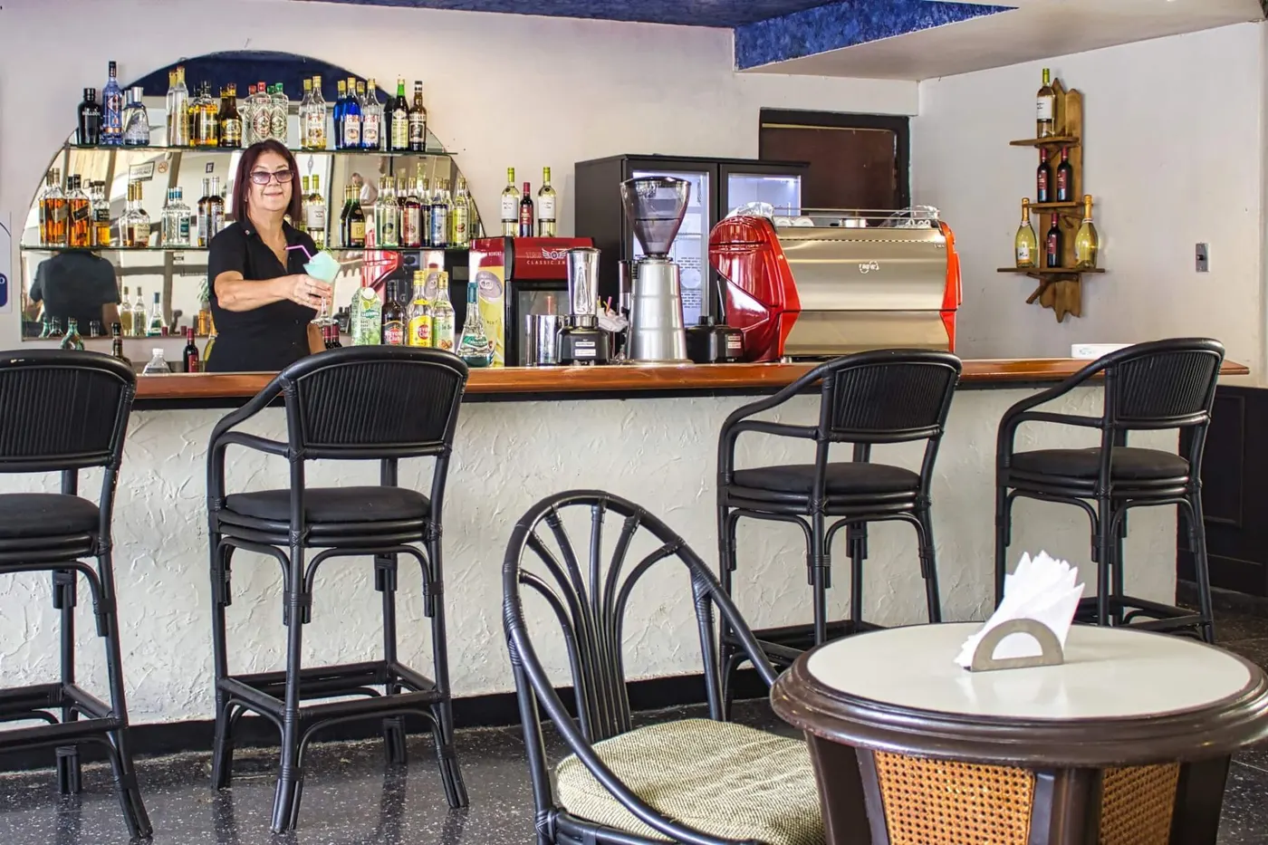 Hotel Neptuno, the bar
