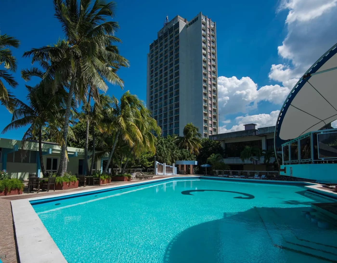 Hotel Neptuno, the outdoor pool